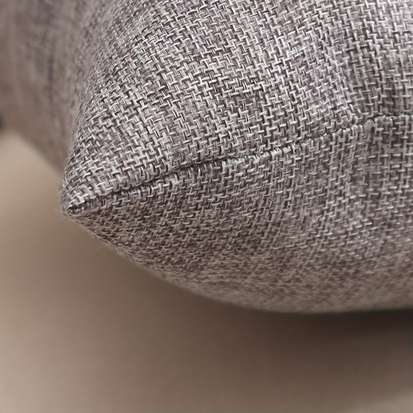 New solid color linen cushion cover without pillow core.