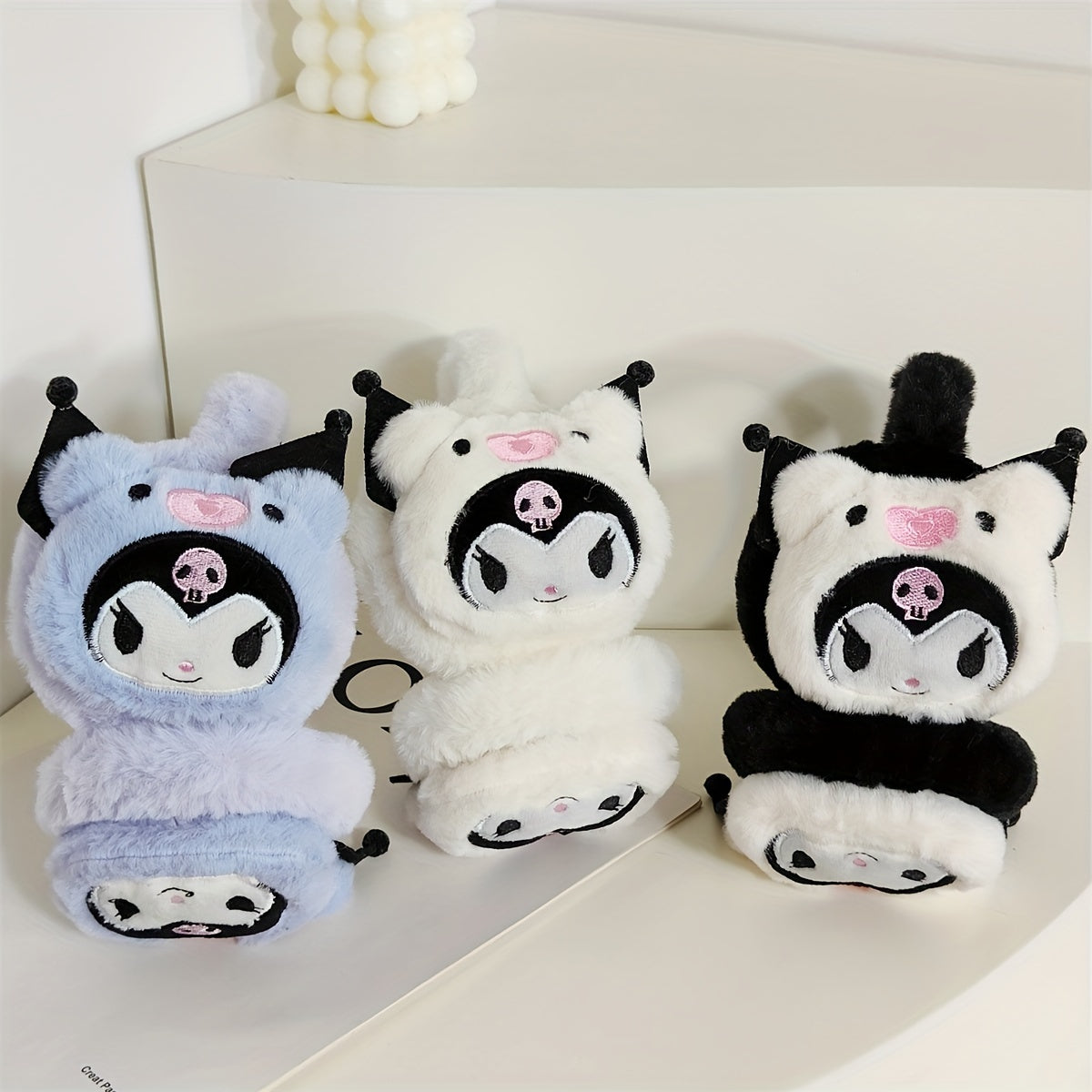 [Officially approved] 1pc Sanrio Kuromi Plush Earmuffs in Autumn and Winter Cartoon Style, Featuring Cute Ear Protection for Cold and Warmth. Colors will be Randomly Selected for Shipping.