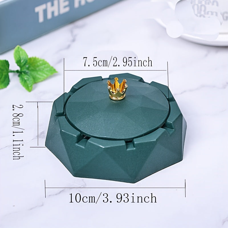 Ashtray with lid for anti-fall, suitable for household, large plastic design, ideal for hotels and living rooms.