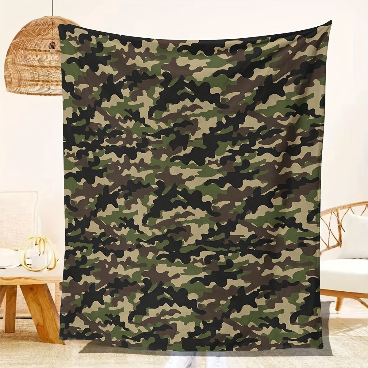 Soft and lightweight velvet throw blanket with camouflage print, perfect for teenage boys and men. Ideal for use in the living room as a stylish decoration or for outdoor camping trips.