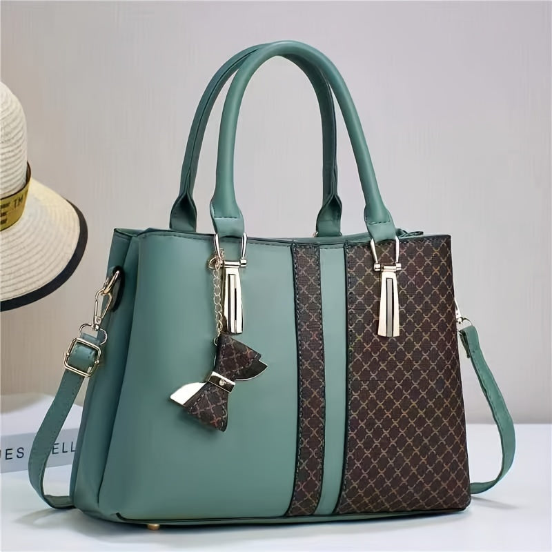 Stylish tote bag with plaid design, zip closure, and large capacity. Comes in khaki, green, and black.