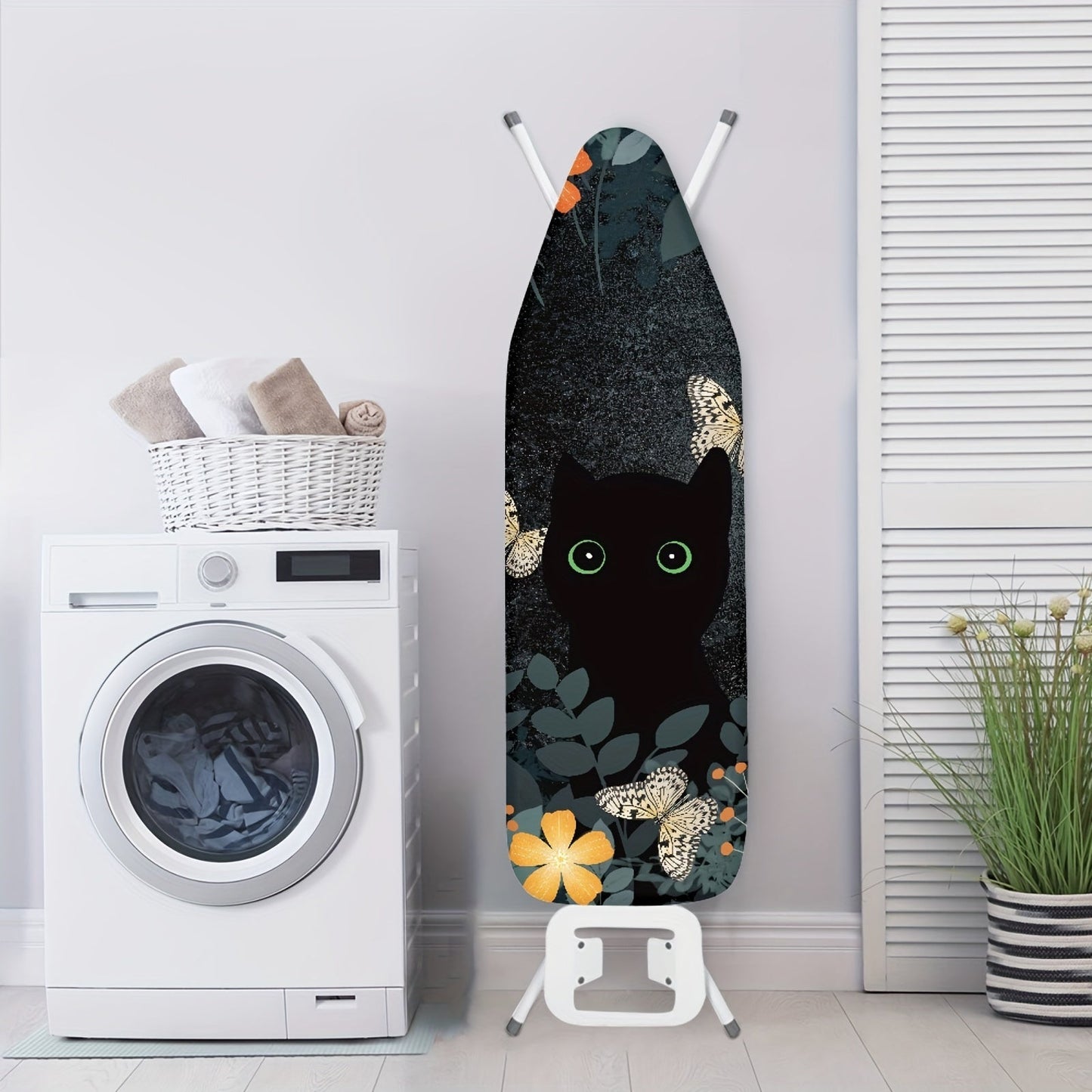 Get the Rshubino Ironing Cover with an adorable Cat Cartoon Design! Keep your ironing board dust-free and protected with this easy-to-install, non-stick pad. No need for electricity - simply fit it onto your standard iron and start ironing away!