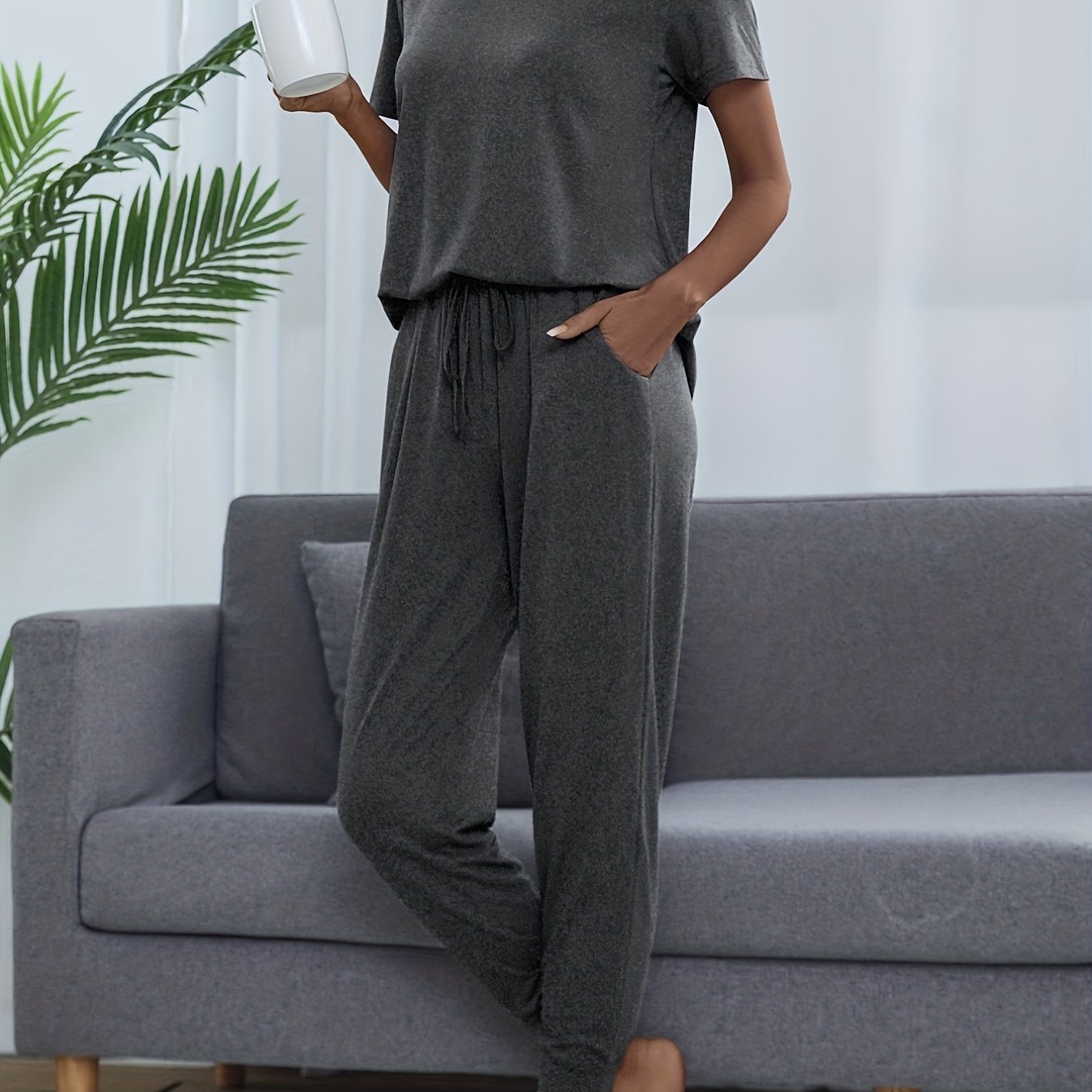 Basic lounge set for women with short sleeve top and elastic waistband pants.