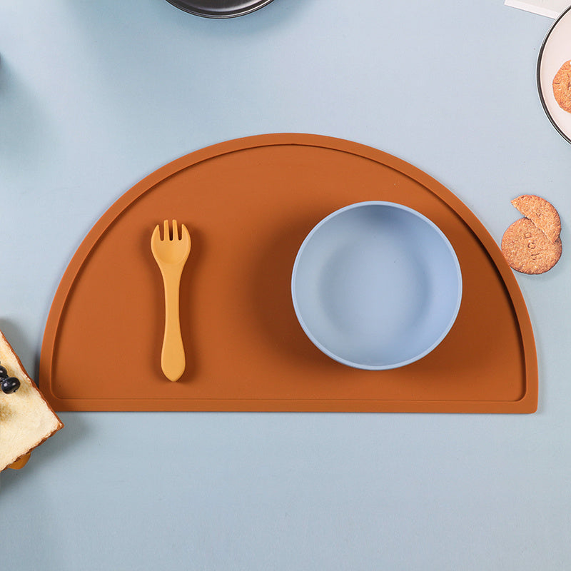 Ensure your baby's meals stay clean and safe with this food-grade silicone baby placemat! The perfect gift for Christmas, Halloween, or Thanksgiving.