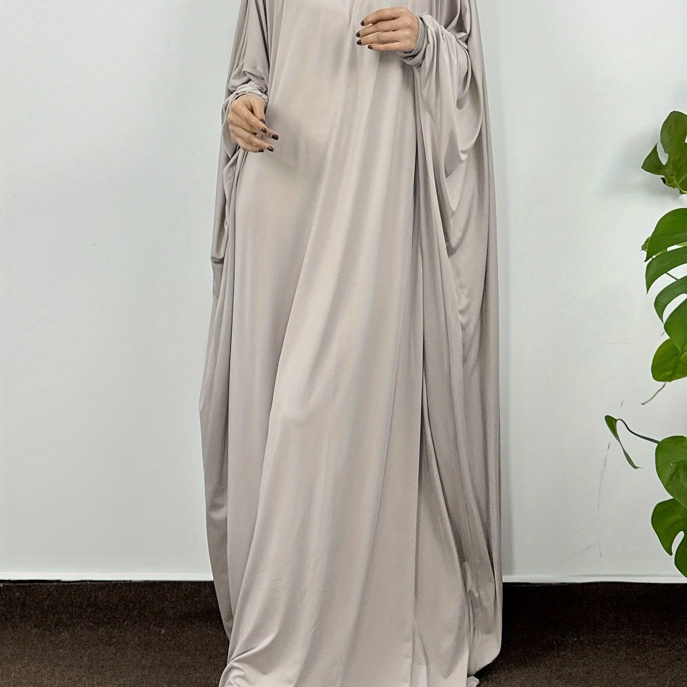 Loose hooded maxi burqa in solid color, long sleeve casual design for women