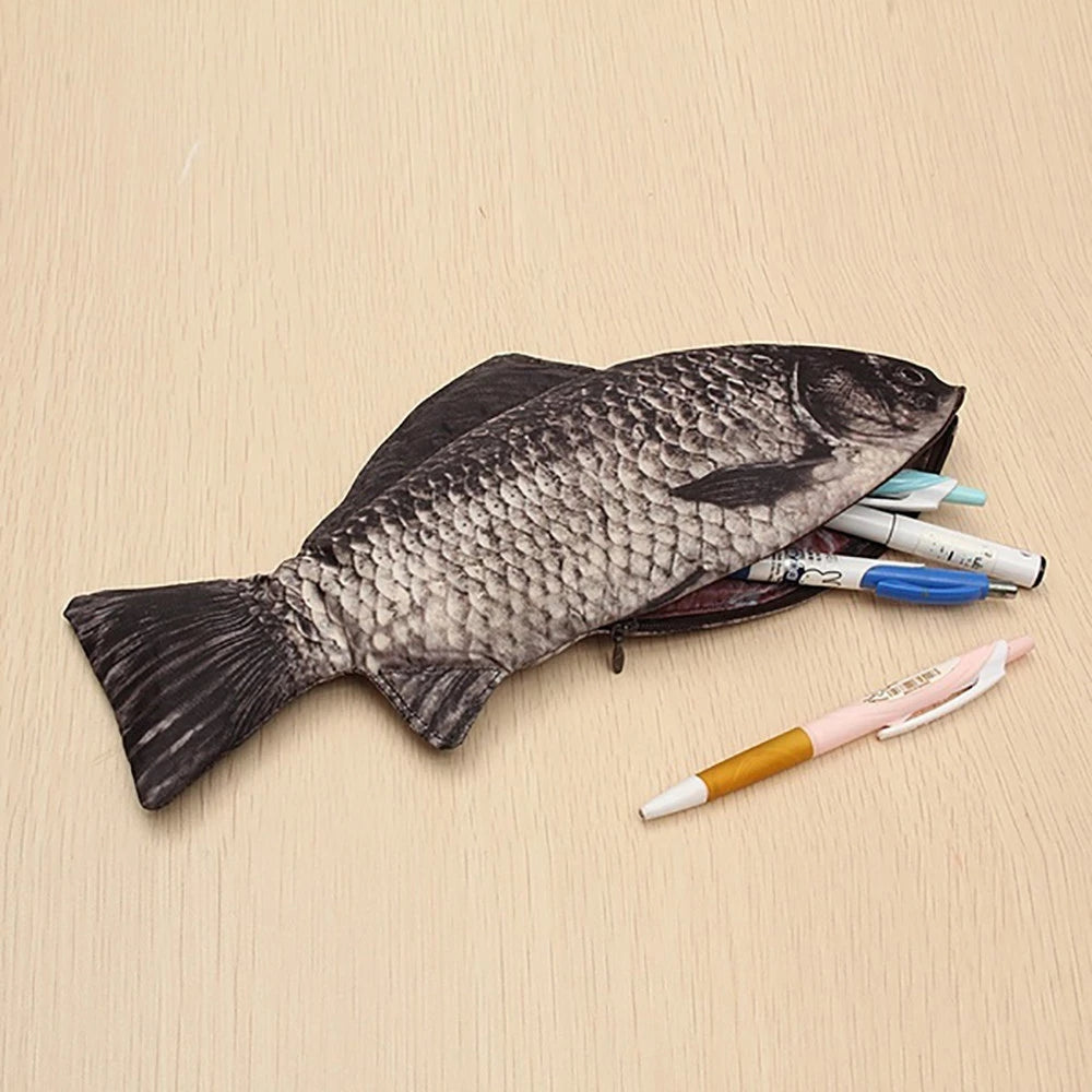 Simulated crucian pencil bag shaped like a salt fish with zipper, casual funny handbag gift.