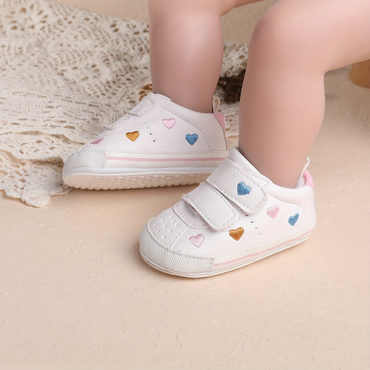 Cute and comfortable baby girl sneakers, lightweight non-slip shoes for all seasons.