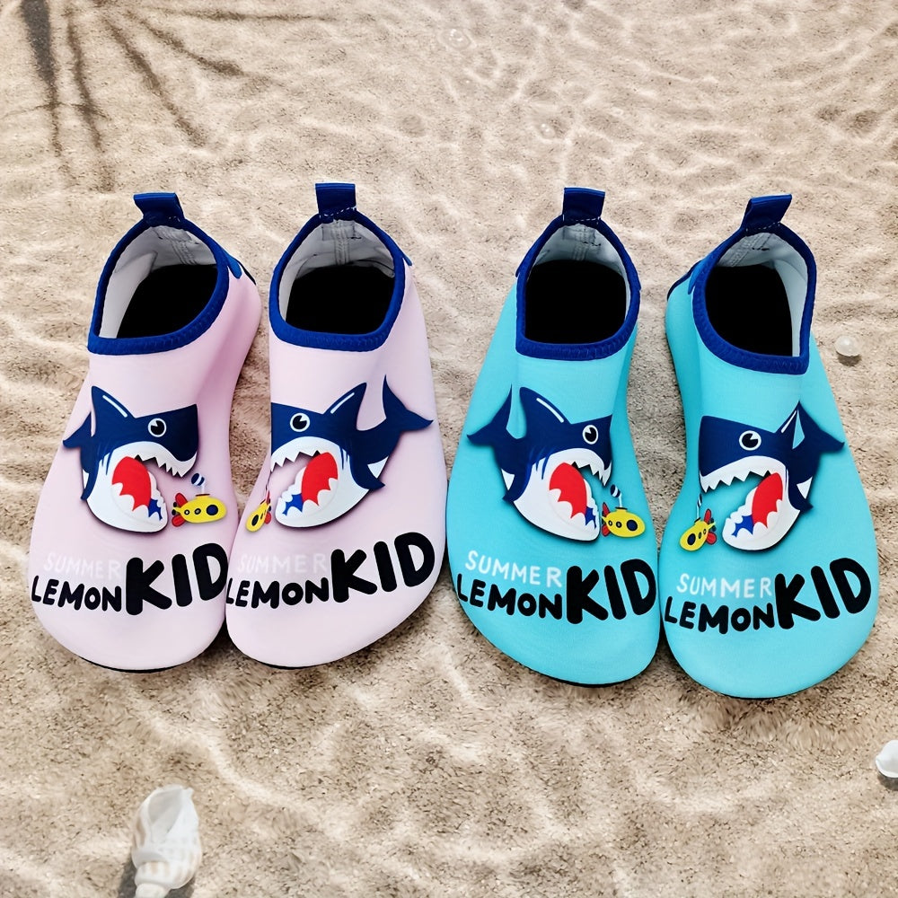 Boys Baby Shark Print Water Shoes for Swimming, Diving, and Surfing, with Non-slip Breathable Design and Quick Drying.