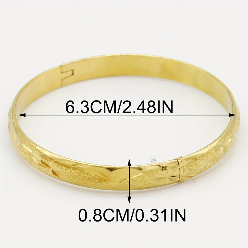 Set of 4 Vintage & Luxe Gold-Plated Copper Bangle Bracelets for Women - Ideal for Casual Wear and Gifting