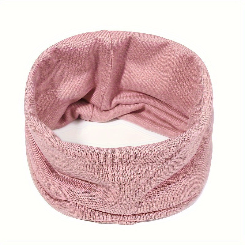 Knitted scarves for men and women to keep warm in autumn and winter with pullover neck sleeves.