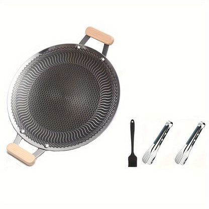 1 stainless steel baking pan with a non-stick coating, perfect for indoor and outdoor use. Includes 2 baking clips and 1 oil brush for easy cooking. Compatible with gas stoves and induction cookers. Features an anti-scald handle for safe grilling.