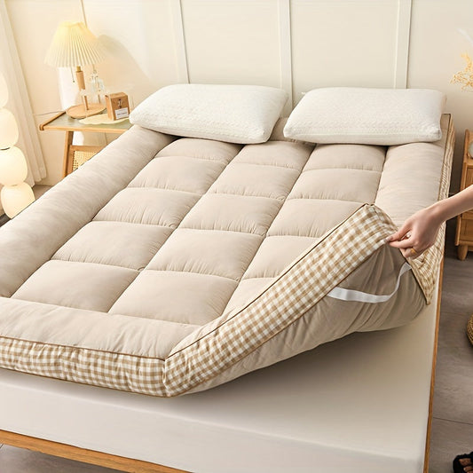 Luxurious Comfort Quilted Mattress Pad - Soft and Breathable Solid Color Tatami Mat for Bedroom, Dorm, Guest Room or Apartment. Easy to clean and maintain, this all-season pad features a fluffy non-waterproof polyester filling and cover with woven