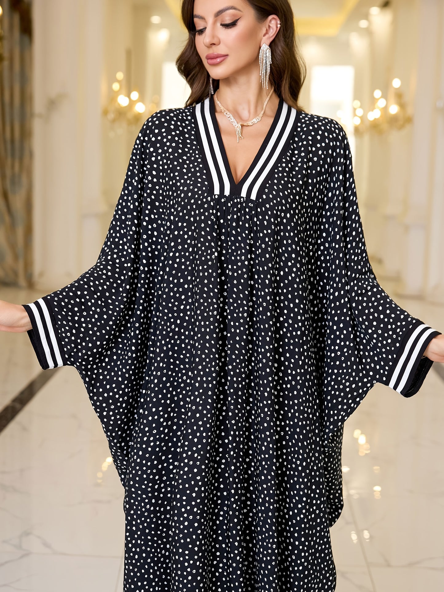 EDOLYNSA Women's Boho Style V-Neck Kaftan Dress with Polka Dot Print, Side Slit, and Batwing Sleeves. Made of 100% Viscose for Ramadan, Pop Dot, Vintage Clothing.