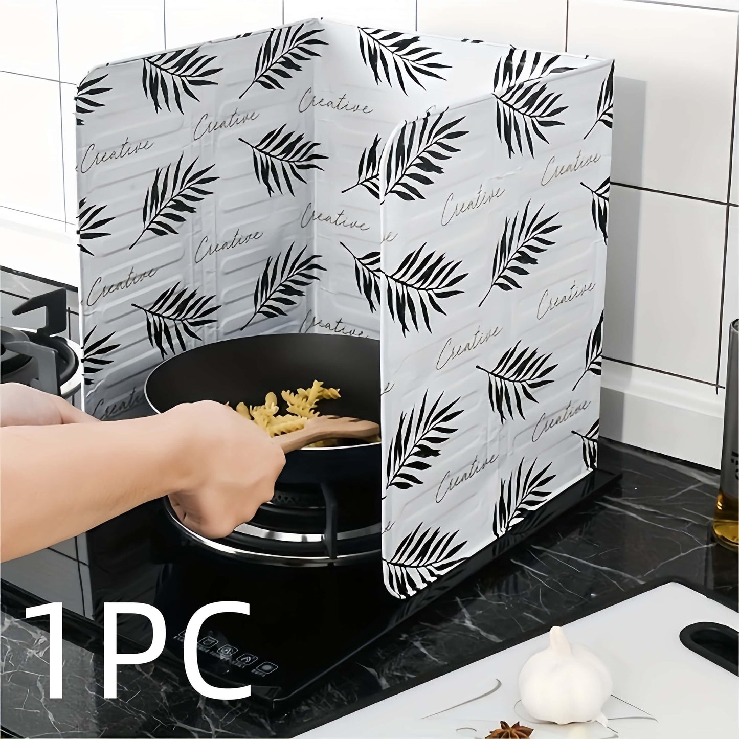 Aluminum foil gas cooktop heat insulation plate with splash guard for household stir-frying, designed to prevent oil splatters. Perfect kitchen tool for keeping your stove clean.