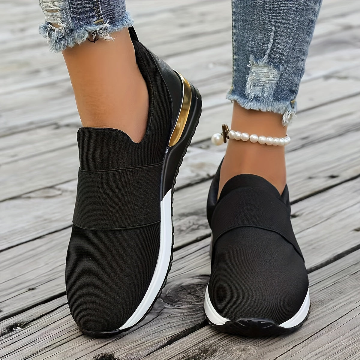 Women's slip-on sneakers with lightweight canvas upper, mesh lining, and non-slip sole, suitable for all seasons and hand washable.