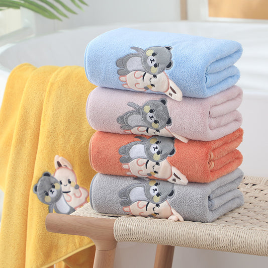 Soft and plush coral fleece bath towel with cute cartoon bear and rabbit embroidery, in candy colors. Ideal for couples and as a Christmas gift. Comes in 1 or 2 pieces, perfect for the bathroom.