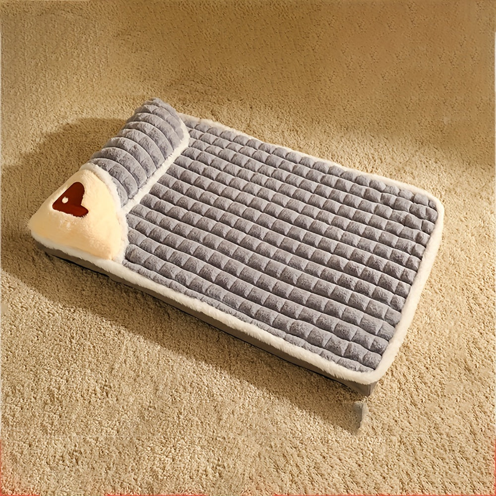 Green cat bed with memory foam, washable nylon mat, heart-shaped pillow for cats, cozy and thick, soft and comforting, quilted, pet relaxation mat.