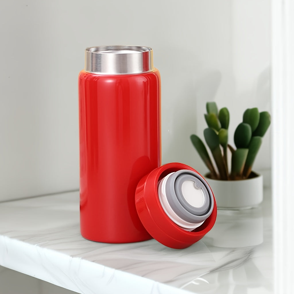 One mini vacuum flask, 200ml/6.76oz in size, perfect for keeping beverages hot or cold on the go. Ideal for both summer and winter, this insulated water bottle is a great gift for anyone who enjoys their drinks at the perfect temperature.