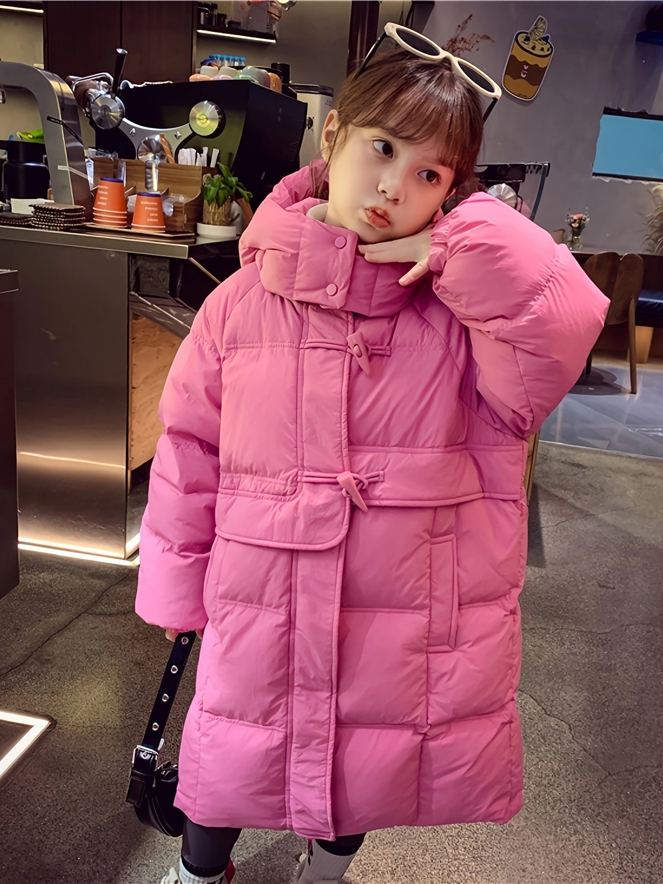 2024 Korean winter coat for girls, knee-length loose and trendy, suitable for medium to large Youngsters