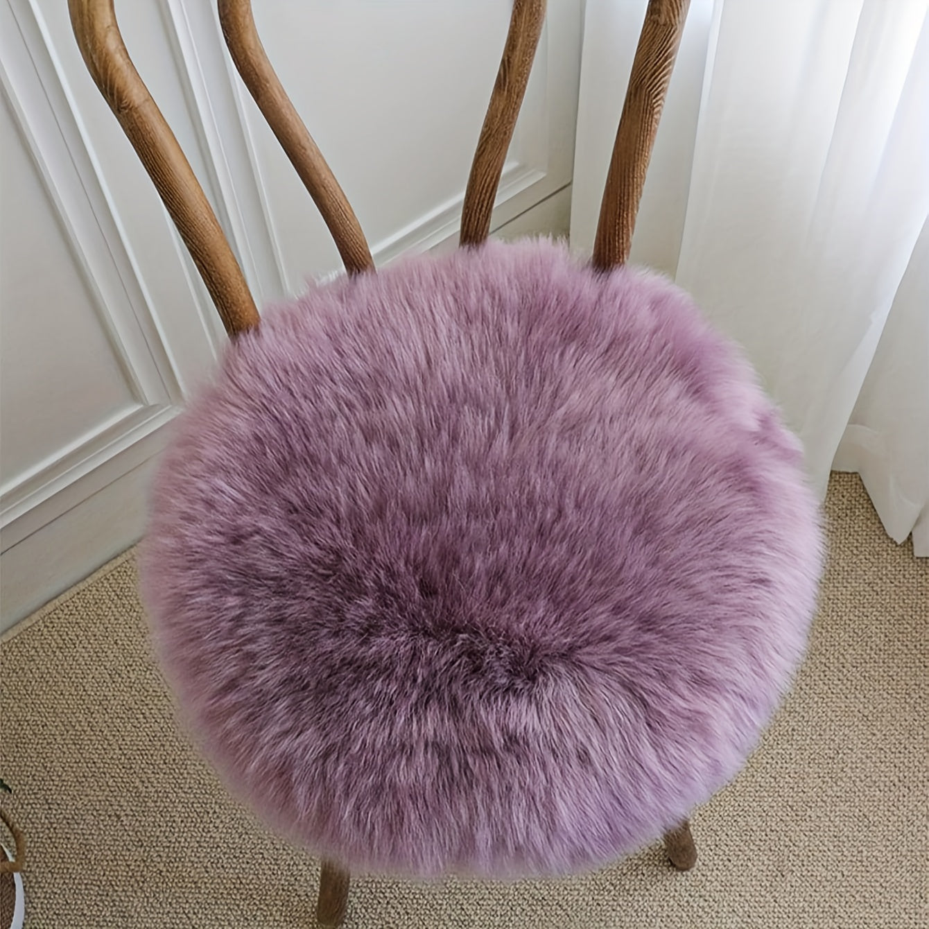 Purple Faux Fur Round Rug - Soft and Cozy Floor Mat for Living Room, Bedroom, and Coffee Table - Plush and Easily Washable