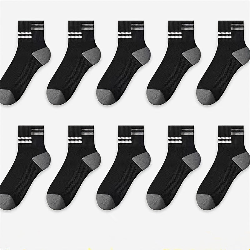 Men's 5 pairs of simple thin low cut ankle socks for spring and summer, with anti-odor and sweat absorption features.