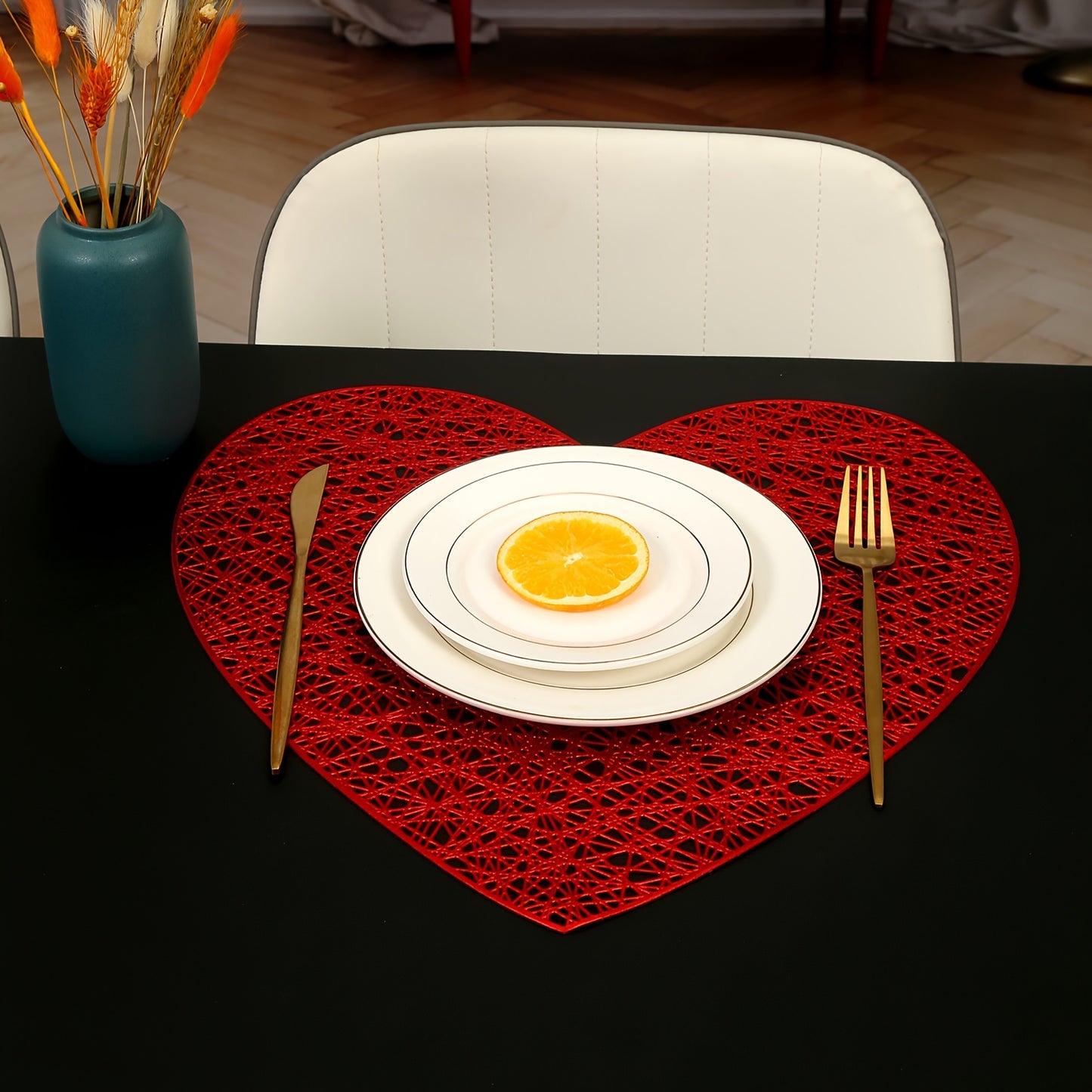 Valentine's Day placemats for restaurant and hotel dining tables, available in sets of 2, 4, 6, or 8 with heat insulation and anti-slip features.