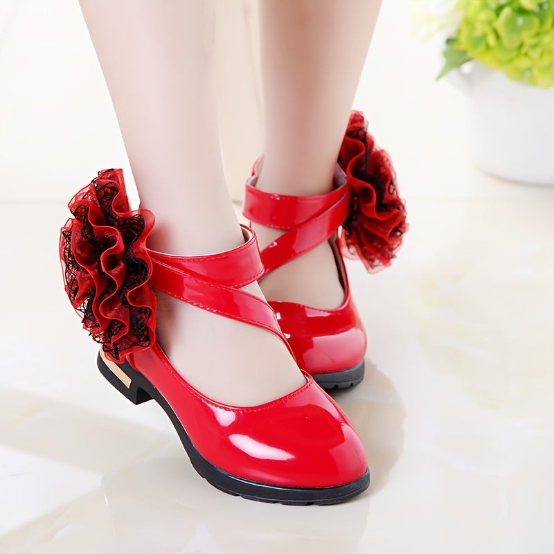 Stylish flower decor flat shoes for girls, perfect for parties and spring/summer.