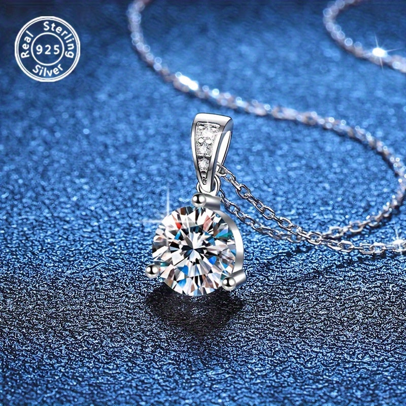 This 925 Silver Necklace features a stunning 1-carat Moissanite diamond, making it a chic and adaptable accessory for special occasions such as banquets, weddings, and anniversaries. It also makes for a thoughtful and elegant jewelry gift. Weight