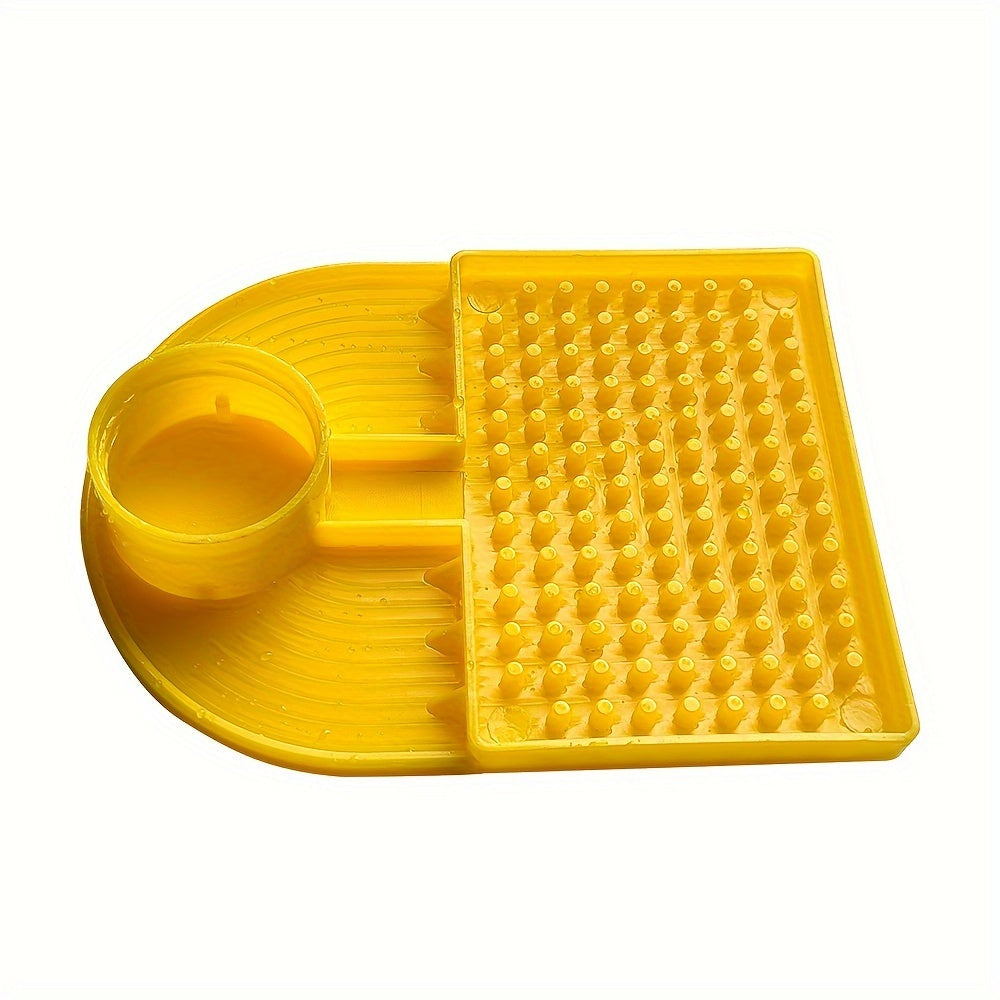 Durable yellow bee water feeder with 8pcs, designed to prevent drowning and provide a wider feeding area for mineral water with a 30mm diameter.