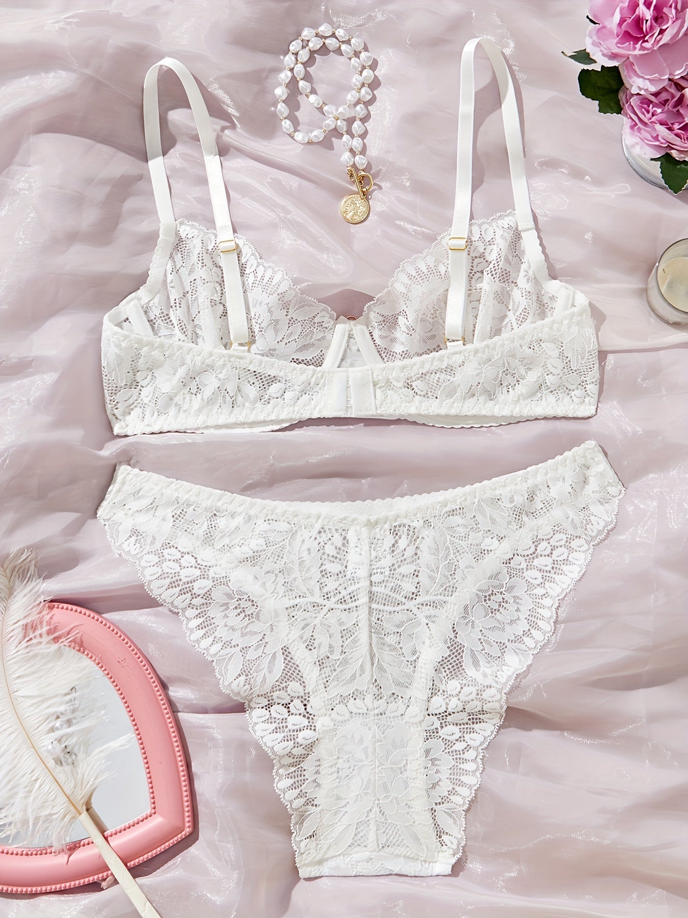 Women's lace lingerie set