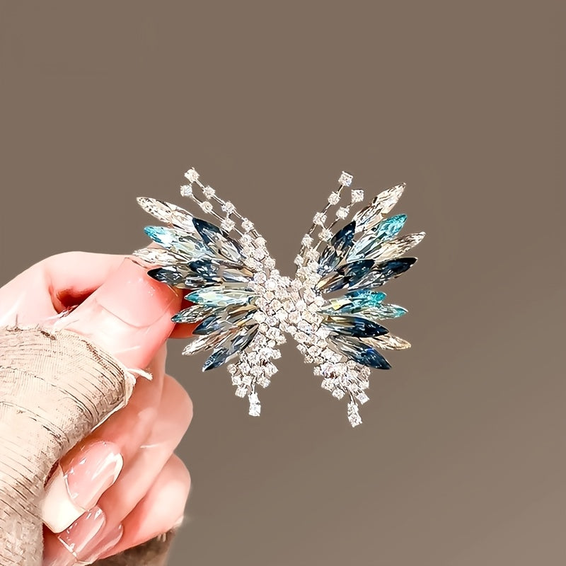 Stylish Rhinestone Butterfly Brooch Pin, Crystal-Embellished Fashion Accessory in Unique 3D Design for Women