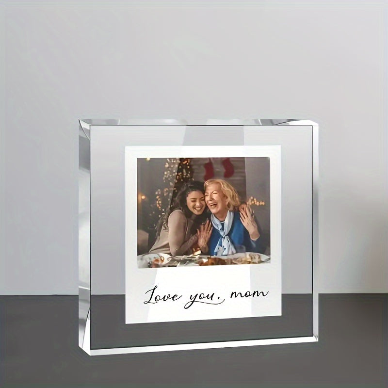 Durable Acrylic Photo Frame for Cherished Mom with Engraved 'Dear Mom, I Love You' - Versatile Decor for Use Indoors and Outdoors