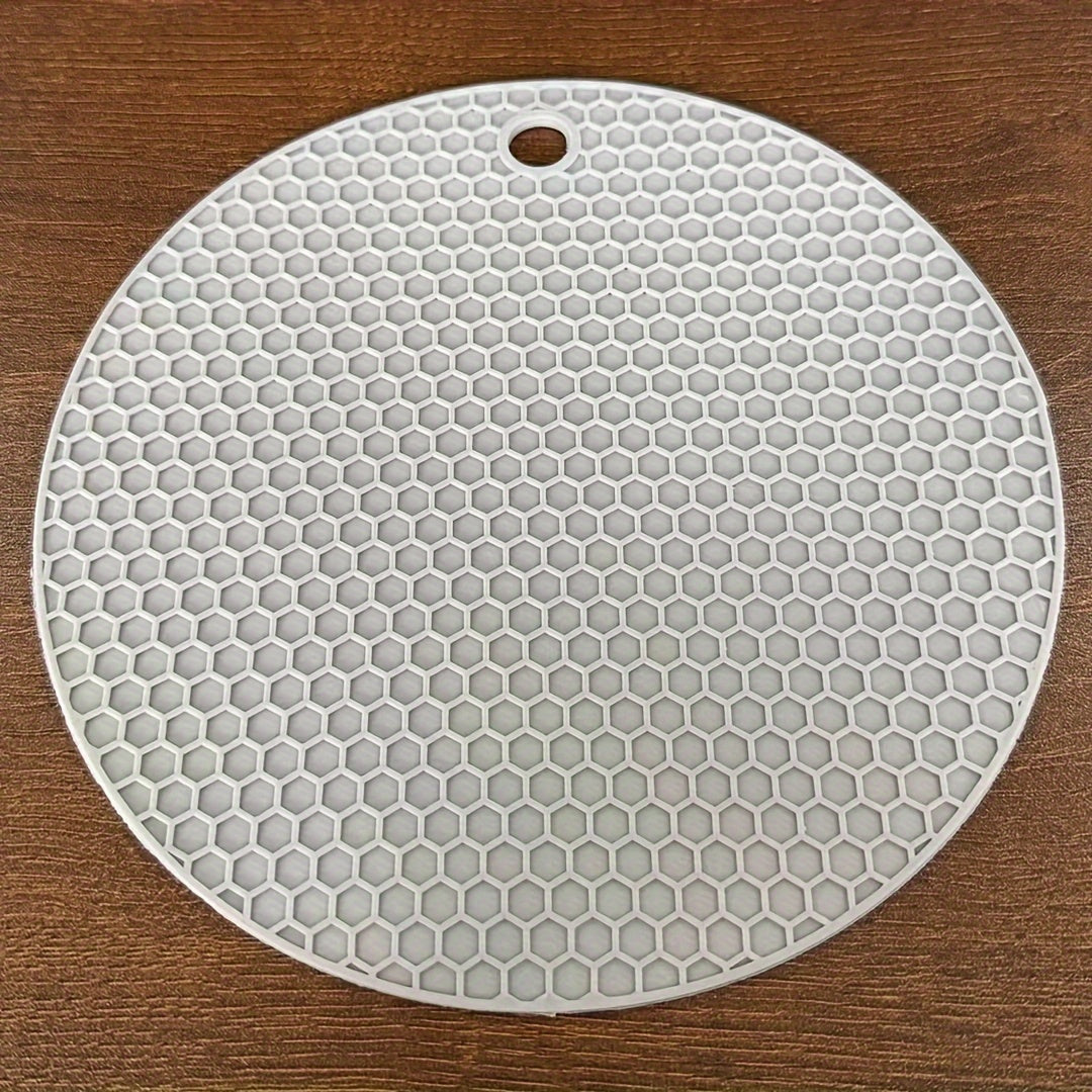 Round placemats with heat insulation, non-slip cup coasters, and pot pads for kitchen use.