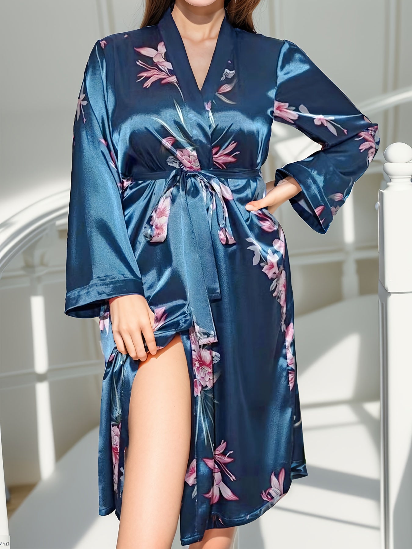 Women's Plus Size Elegant Lounge Robe in Floral Print for Fall & Winter