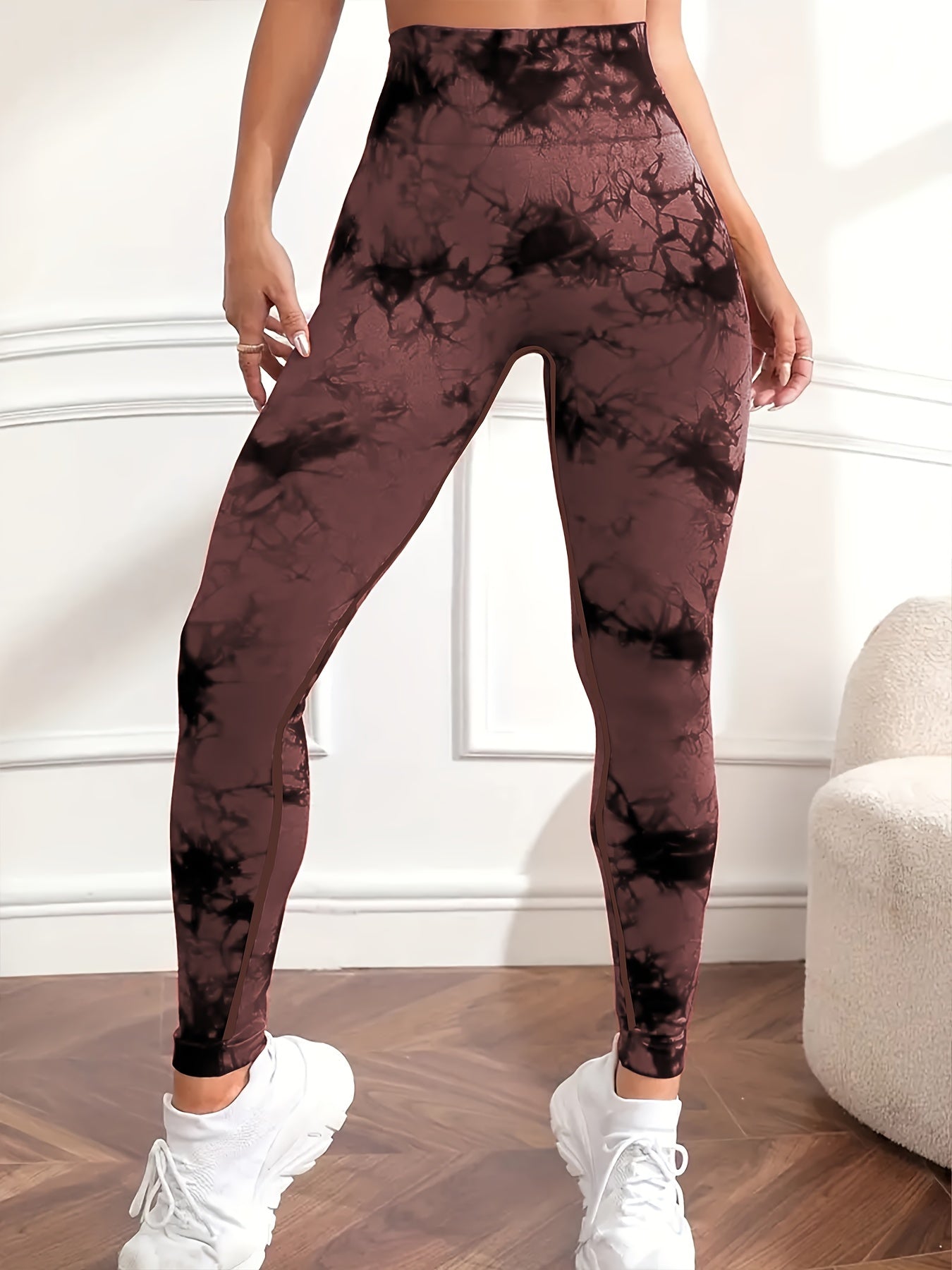 High-waist Peach Lift Tie-Dye Yoga Leggings made of seamless, stretchy & breathable nylon/elastane blend for women. Machine washable.