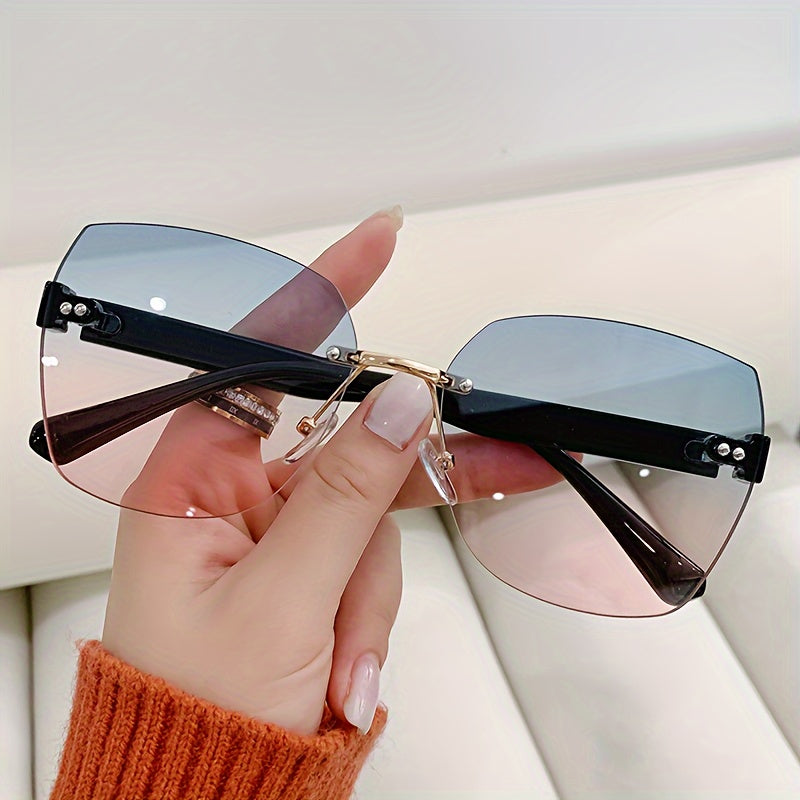 Minimalist frameless glasses with ultra-light design, perfect for fashion enthusiasts for both vacations and everyday outings.