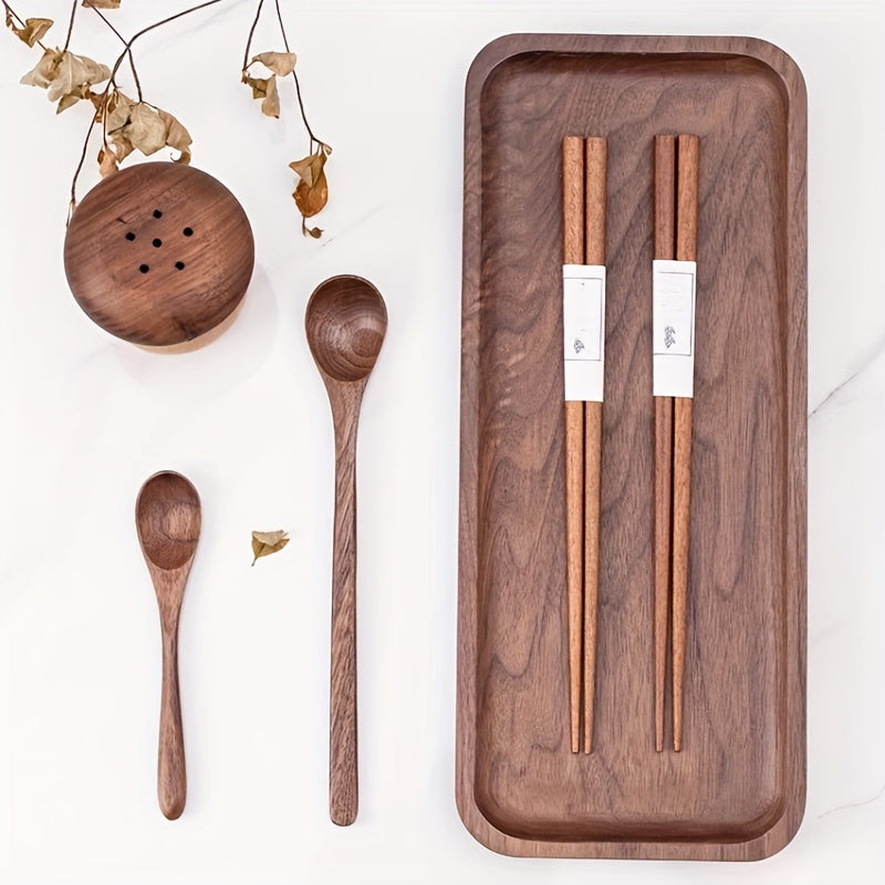 5 pairs of natural wood chopsticks, high-end anti-slip solid wood chopsticks for household use. Traditional Chinese tableware.