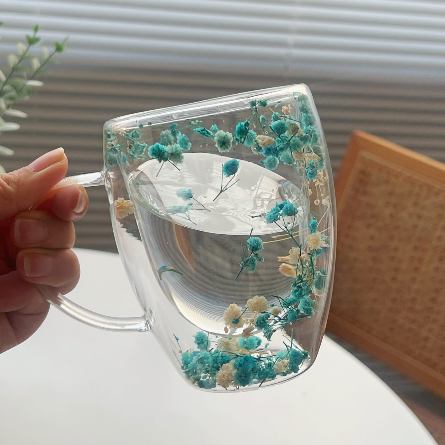 Double layer coffee cup mug with fresh flowers, suitable for home and office, perfect holiday gift.