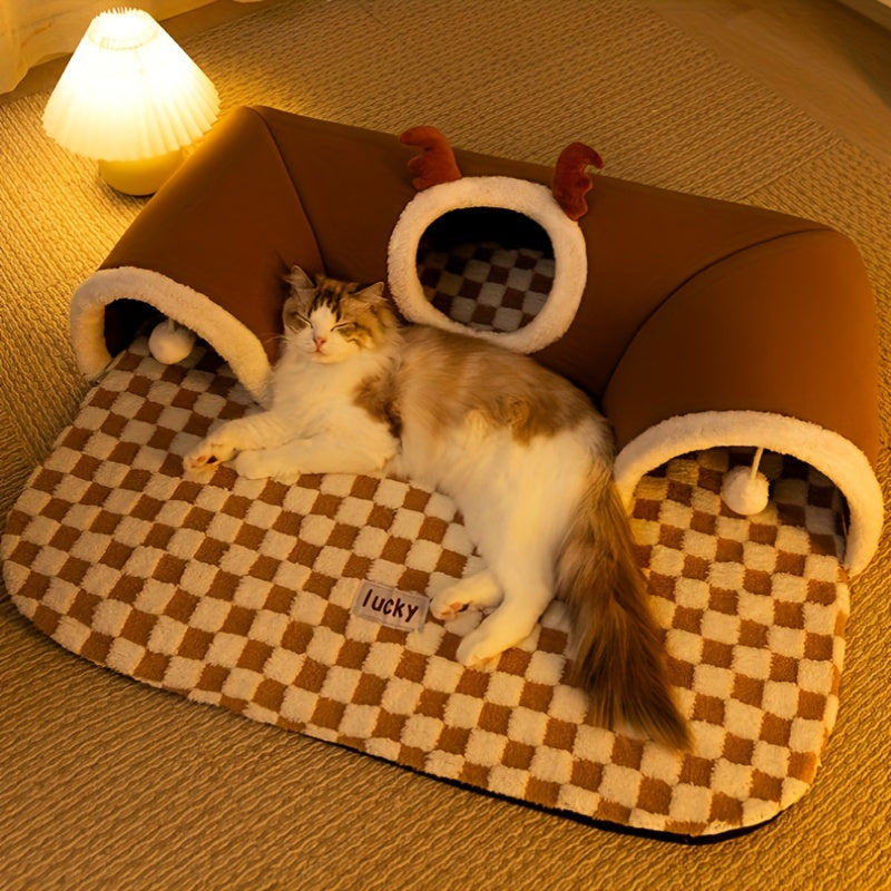 Reindeer Cat Tunnel & Bear Pet Bed for Cozy Holiday Play and Sleep