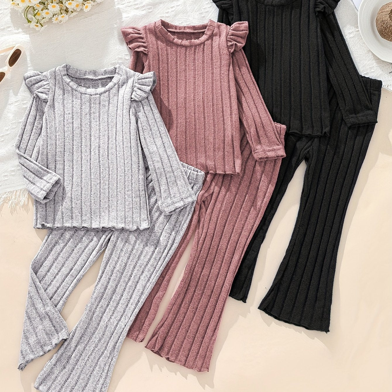 Girls' Sweet and Fashionable Long Sleeve Bell Pants Set with Wood Ear Ears 3 Sets for Spring and Autumn