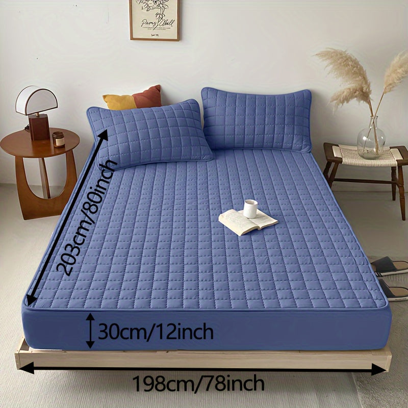 This double-layer waterproof bedsheet features a water washing and brushing treatment for ultimate comfort during sleep. The sewn stitches ensure durability, making it a perfect mattress protector for bedrooms and guest rooms. Plus, it can easily be