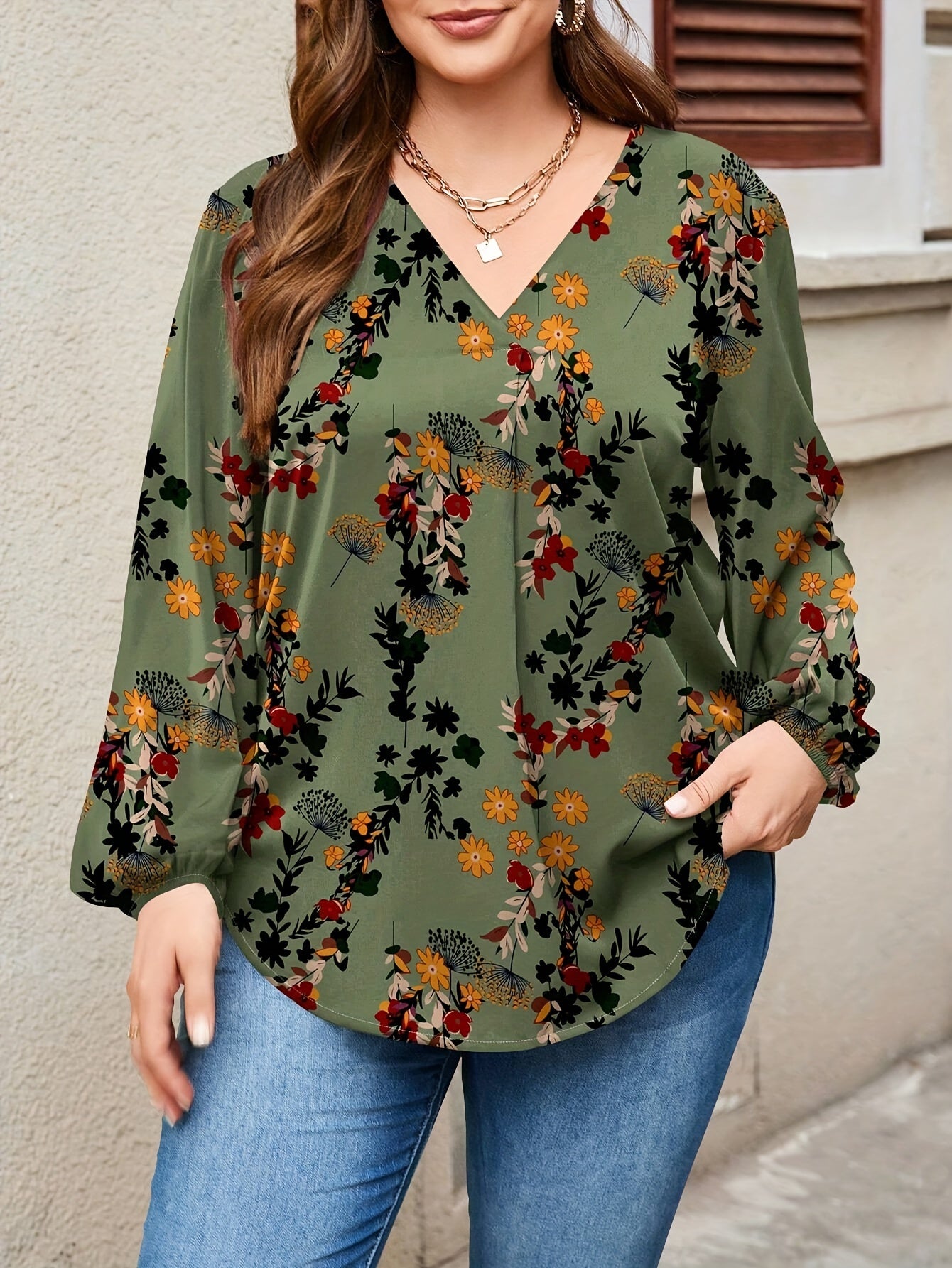 Floral V-Neck Blouse, Plus Size with Lantern Sleeves, Casual, Machine Washable Polyester, Non-Stretch Fabric for All Seasons