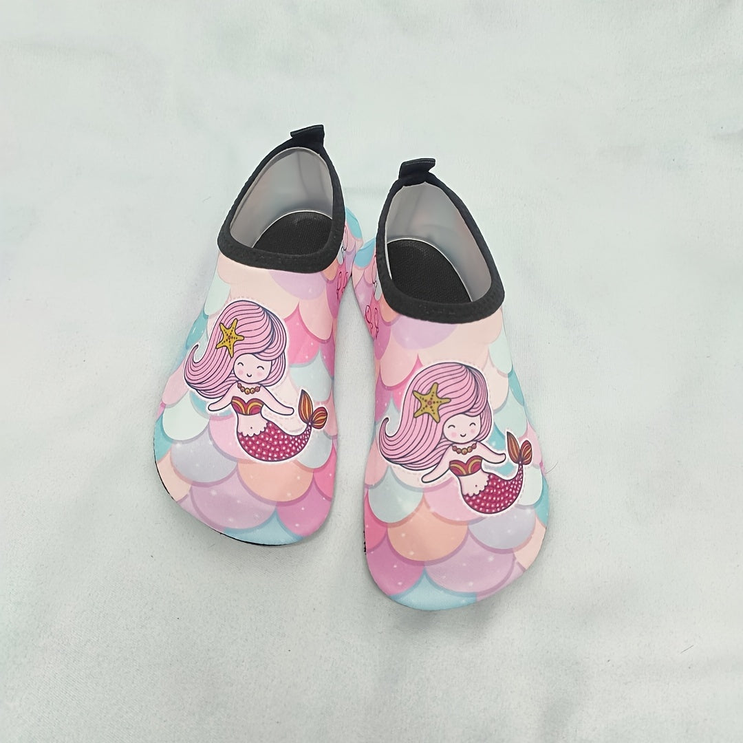 Adorable cartoon barefoot water shoes for girls, lightweight and quick-drying, perfect for the beach.