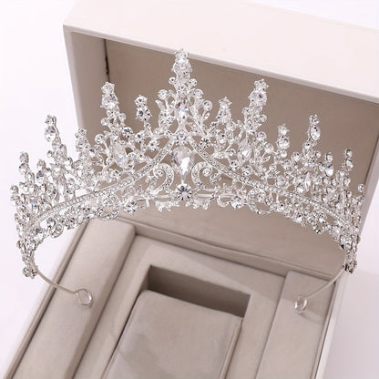 This exquisite Rhinestone Leaf Crown is perfect for a Royal Court-style bridal or princess tiara, ideal for birthday parties and performances. Hand wash only, adorned with full diamond detailing and crafted for a fashionable, regal look.