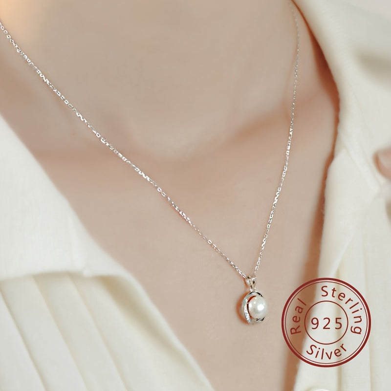 This elegant freshwater pearl pendant necklace is crafted from 2.7g of pure S925 silver, perfect for women to wear daily with style and ease.