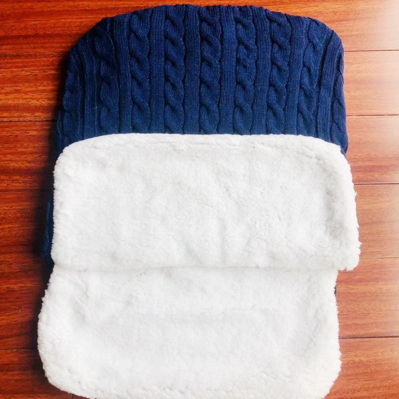 Thickened Knitted Warm Pad with Plush Velvet, Perfect for Christmas, Halloween, and Thanksgiving Day Gifting