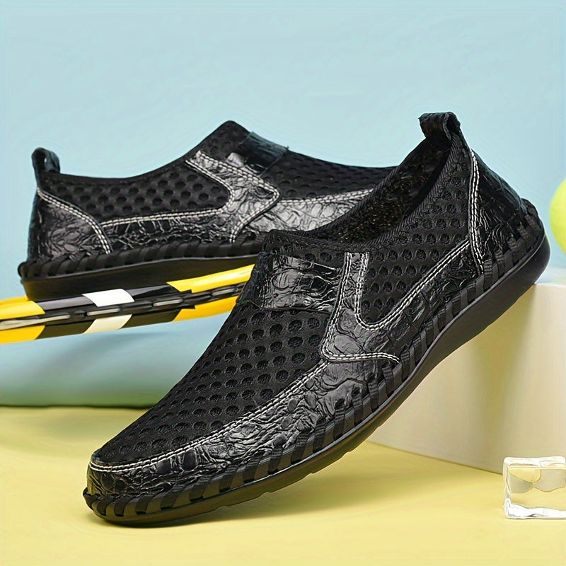 Men's breathable mesh sandals, lightweight and comfortable for outdoor activities in spring and summer.