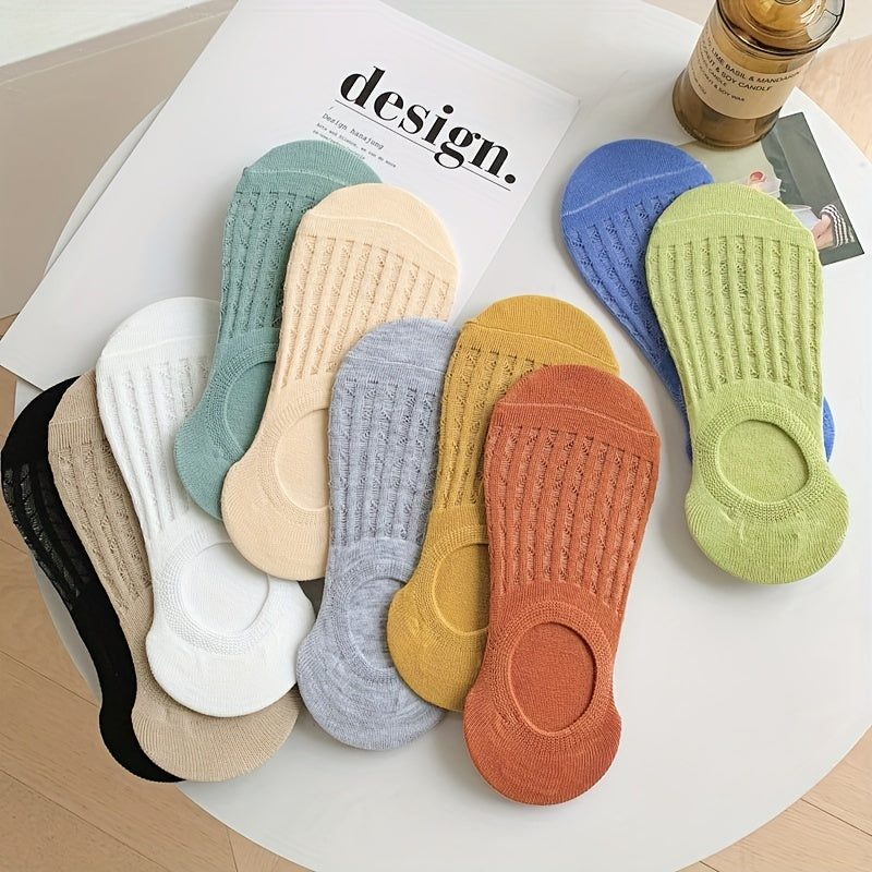 6 pairs of breathable and lightweight no-show ankle socks for women.