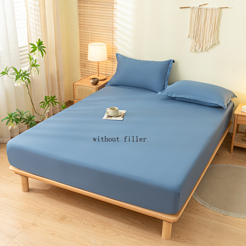 Set of 3 pieces including a fitted sheet and pillowcases made from soft touch fabric, providing breathable and comfortable bedding. Available in blue and pink colors, with an elastic band for easy fitting. Does not include filler.