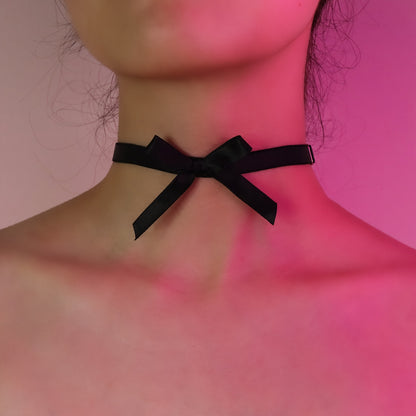 Stylish and cute bow collar designed for adult women, a fashionable and sexy accessory.